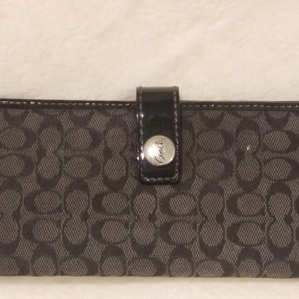 Coach Checkbook Wallet